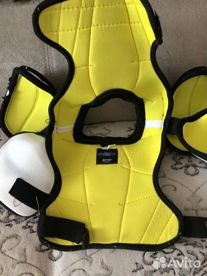 Нагрудник детский хоккейный