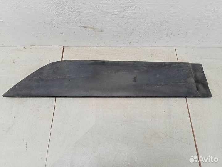 Накладка двери задней левой