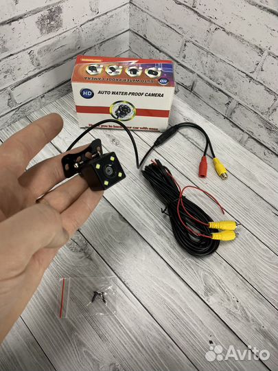 Камера заднего вида новая