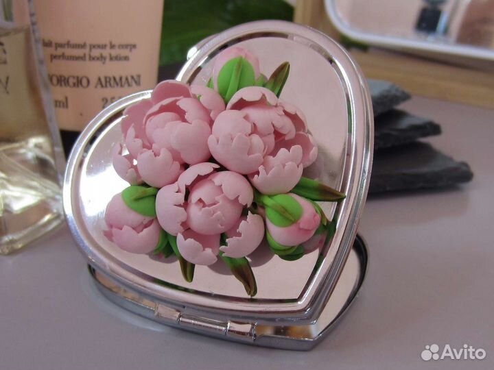 Зеркальце с пионами