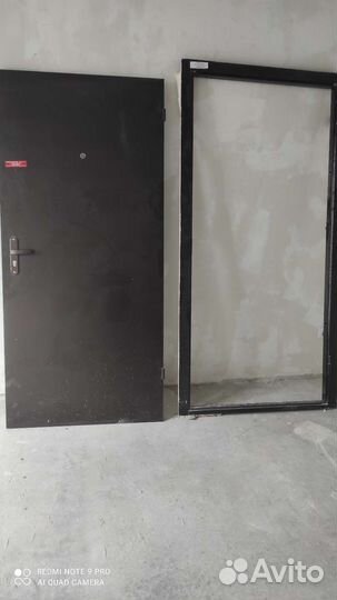 Дверь входная металлическая