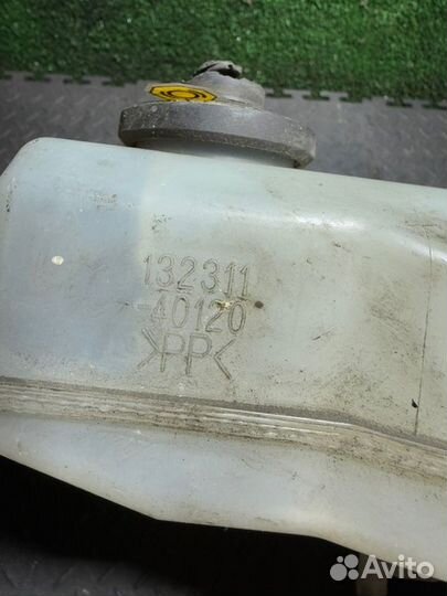 Бачок тормозной жидкости Toyota Prius 1500 2006