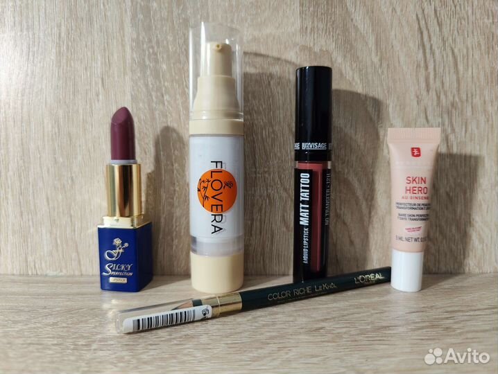 Набор декоративной косметики пакетом