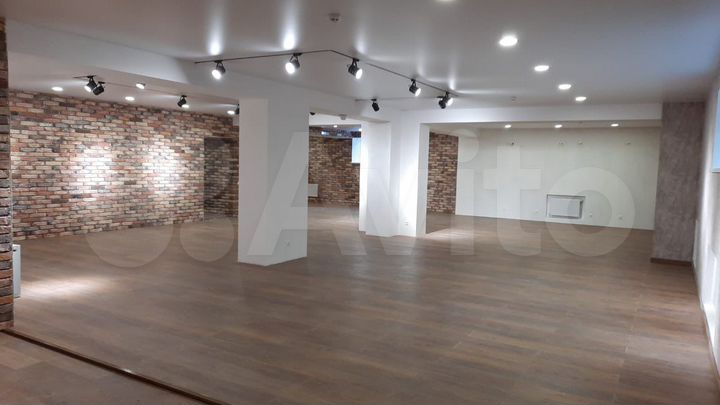 Свободного назначения, 299 м²