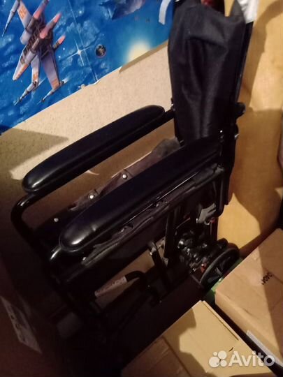 Коляска для людей с ограниченными возможностями