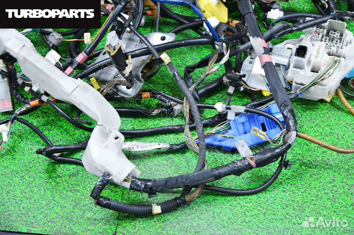 Коса автомобиля Toyota Chaser GX100 1GFE 1998