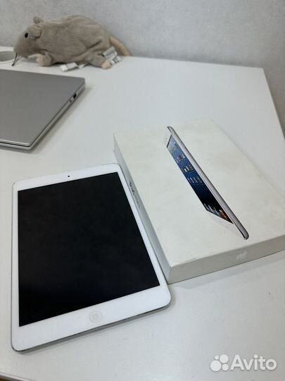 iPad mini 2 16gb с слотом для симки