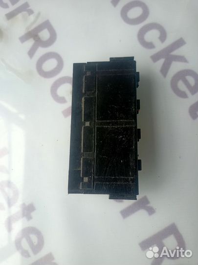 Блок реле Toyota Corolla E150