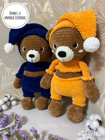 Вязаная игрушка ручной работы мишка