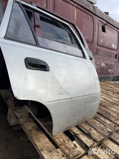 Задняя правая дверь Daewoo Nexia В сборе