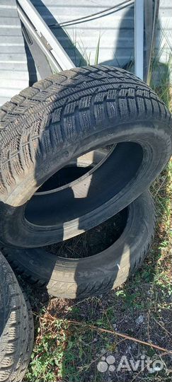 Kumho 722 215/60 R17