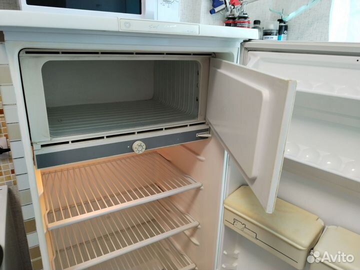 Холодильник Бирюса 6С-1