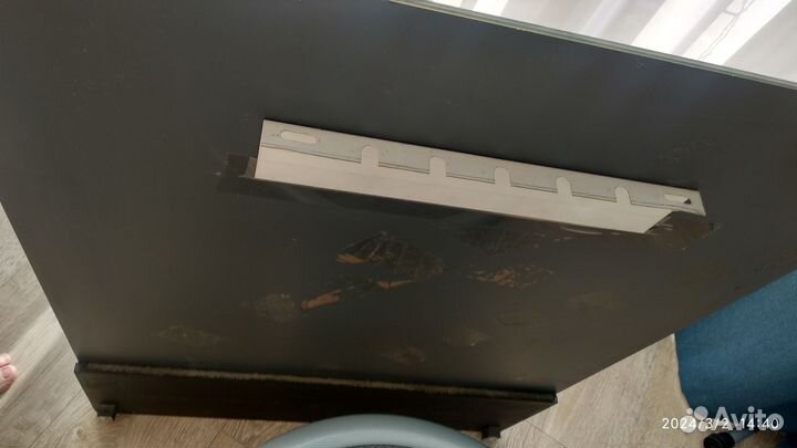 Зеркало с полкой