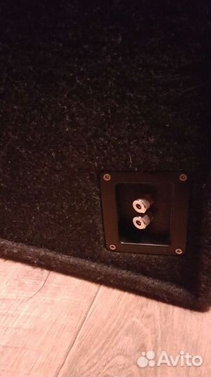 Автомобильный сабвуфер Hertz Италия