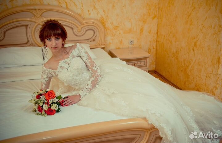 Свадебное платье