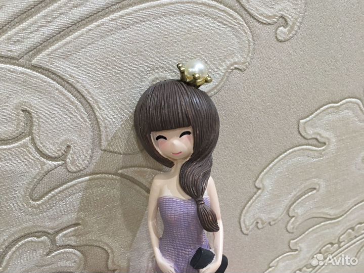 Статуэтка куколка