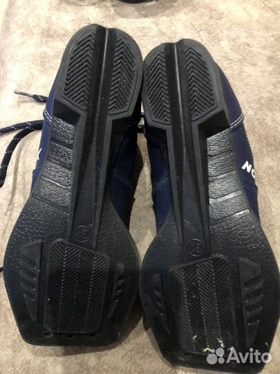 Лыжные ботинки