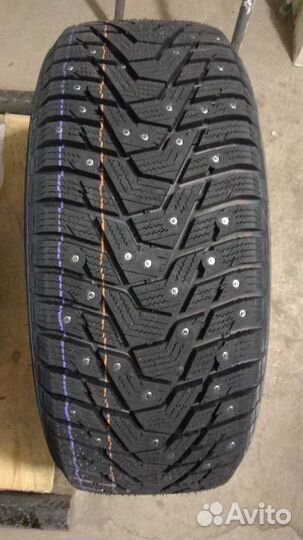 Hankook Winter I'Pike RS2 W429 215/50 R17 95T