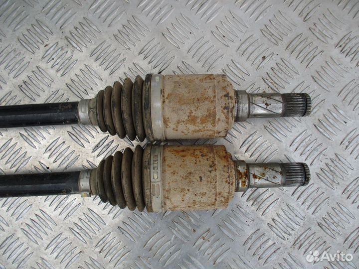 Полуось задняя Форд Куга 1