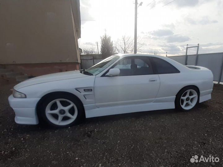 Nissan skyline r33 купэ в разбор