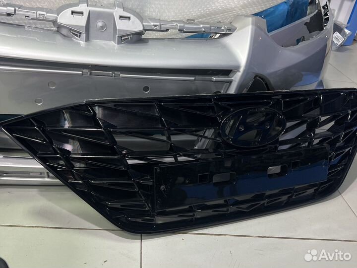 Решетка радиатора хюндай солярис 2022 глянец