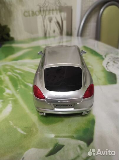 Машинка на радиоуправлении