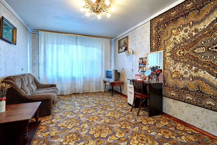 4-к. квартира, 92 м², 1/10 эт.