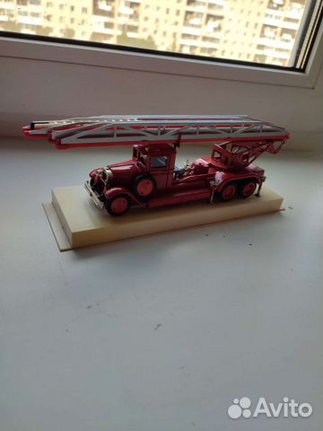 Модель пожарного автомобиля