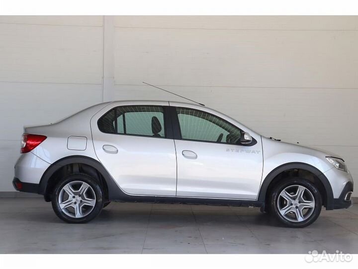 Renault Logan Stepway 1.6 AT, 2019, 115 000 км