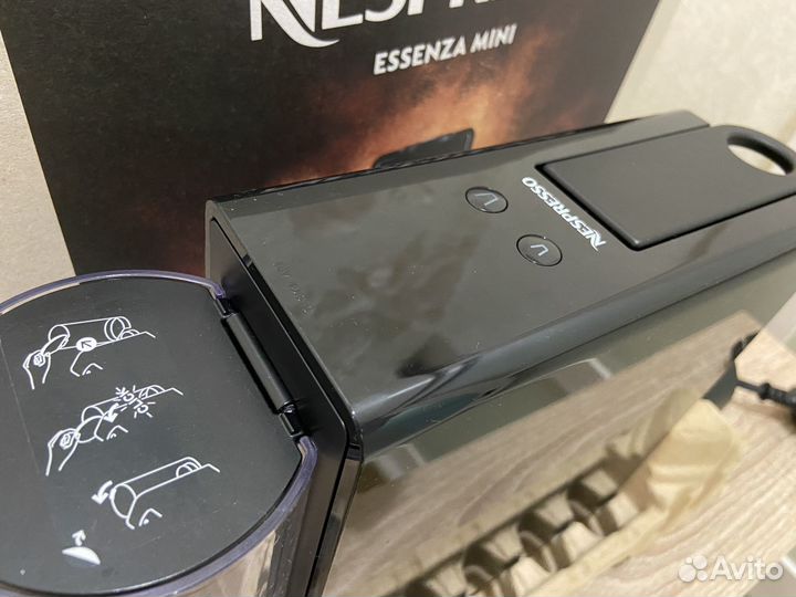 Кофемашина nespresso essenza mini