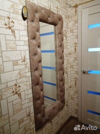 Зеркало в каретной стяжке