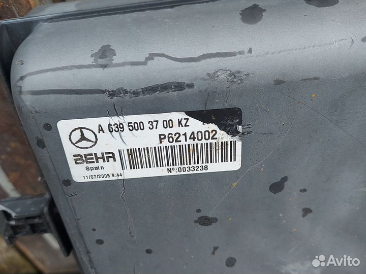 Диффузор вентилятора Мерседес Вито 639