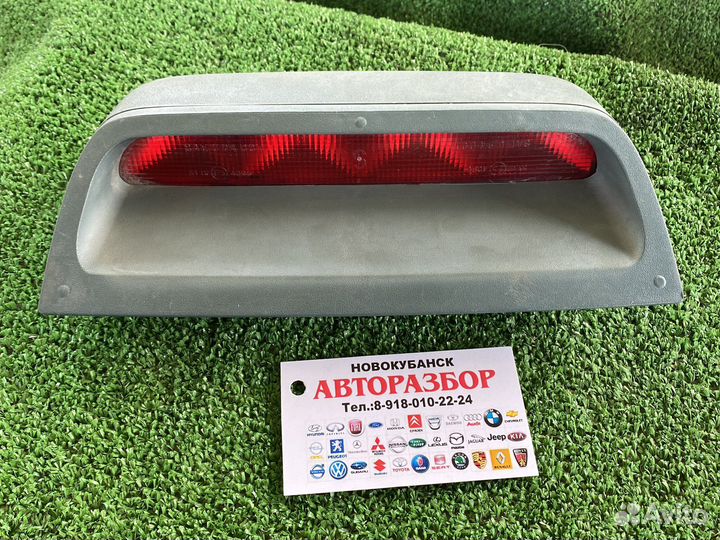 Фонарь задний (стоп-сигнал) Renault Megan 1
