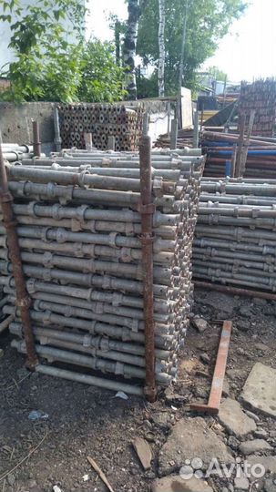 Аренда опалубки, столы каменщика, бадья для бетона