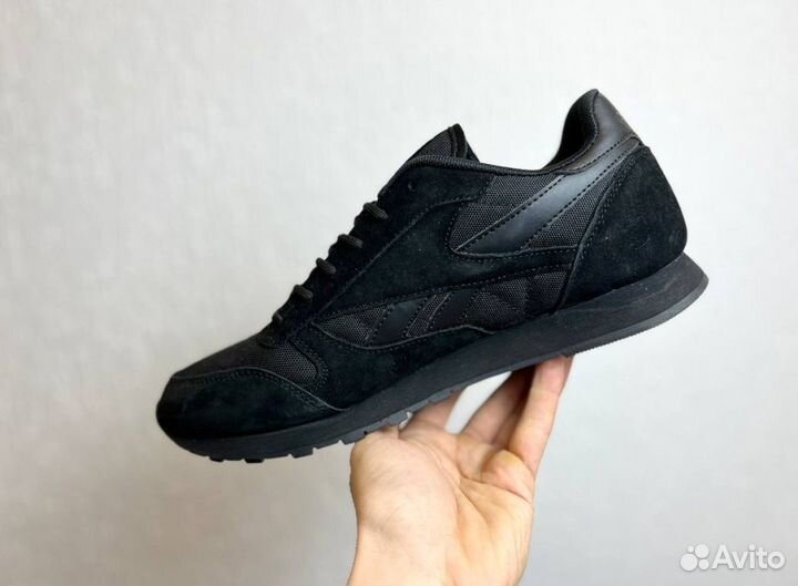 Кроссовки Reebok комфортные