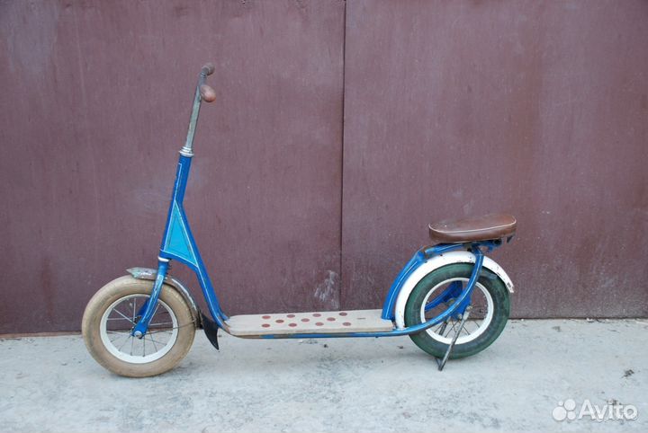 Немецкий ретро самокат