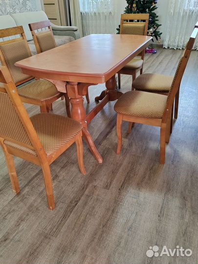 Кухонный стол и стулья бу
