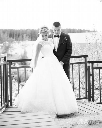 Платье свадебные размер 42-46