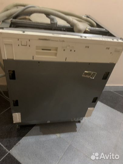 Посудомоечная машина Whirlpool ADG 957