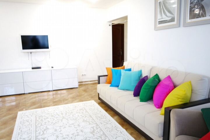 2-к. квартира, 65 м², 6/9 эт.