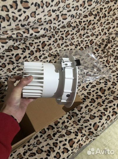 Светильник потолочный светодиодный