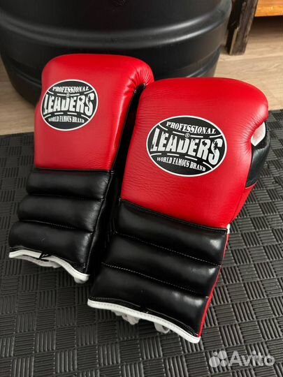 Перчатки боксерские leaders LS на шнуровке 14 oz