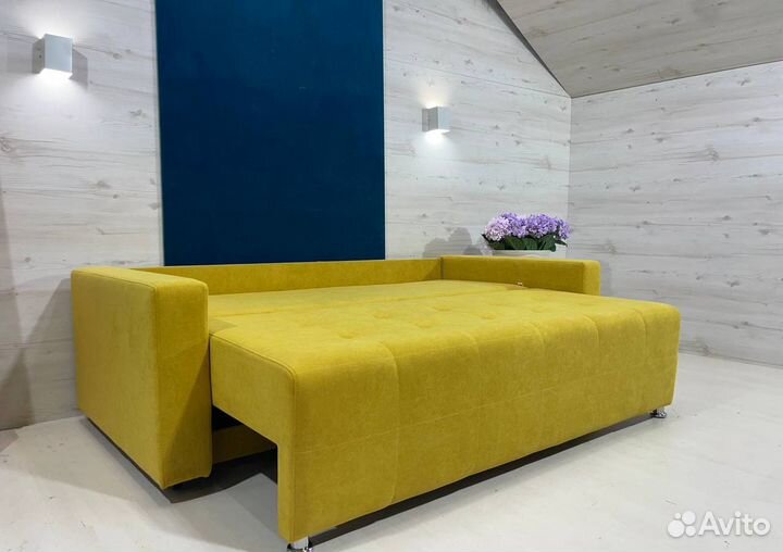 Диван прямой еврокнижка с подлокотниками