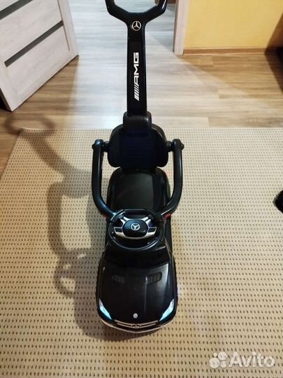 Машинка каталка, толокар, качалкаMercedes Benz
