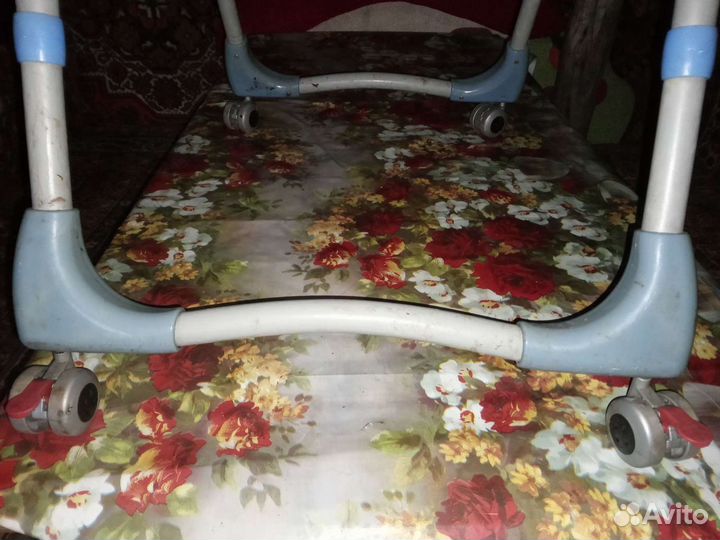 Столик для кормления