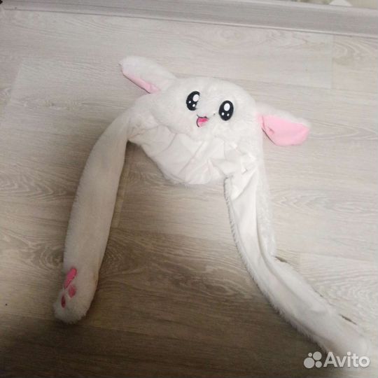 Игрушка заяц всё работает