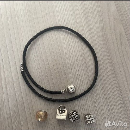 Украшение шарм
