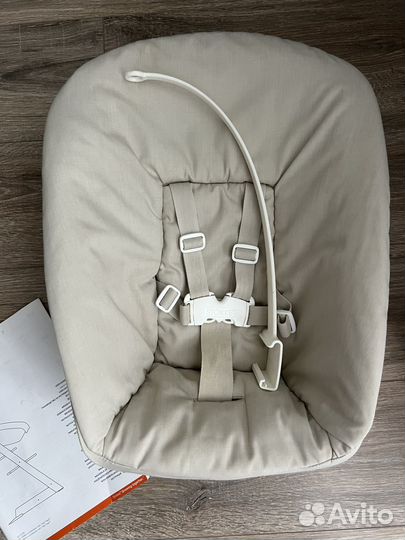 Шезлонг stokke newborn set на стул tripp trapp