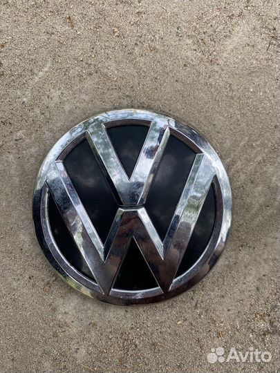 Значок на фольтстваген