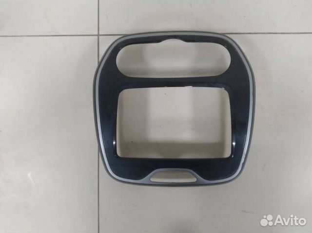 Рамка магнитолы Renault Kaptur 2016